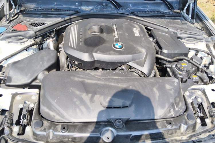 Used BMW 3 Series GT 2020 320i M Sport Night Edition Engine Bay