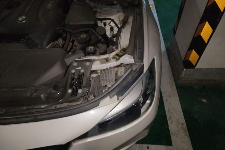 Used BMW 3 Series GT 2020 320i M Sport Night Edition Engine Bay Left