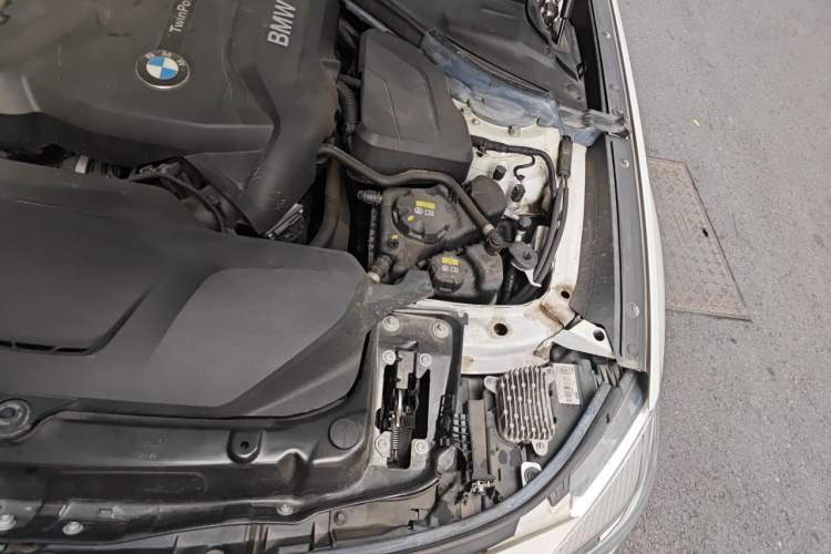 Used BMW 3 Series GT 2020 320i M Sport Night Edition Engine Bay Left
