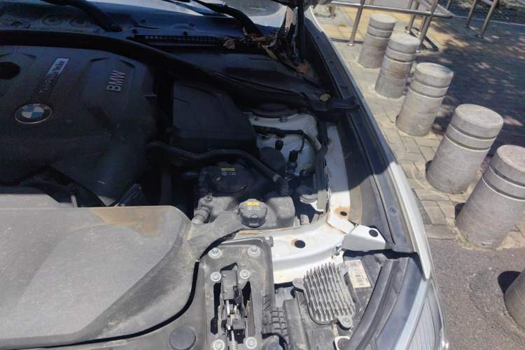 Used BMW 3 Series GT 2020 320i M Sport Package Engine Bay Left