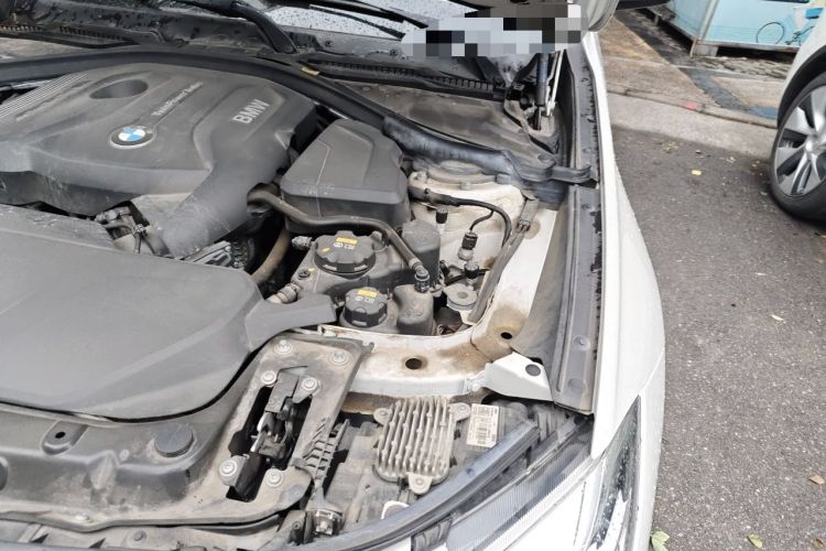 Used BMW 3 Series GT 2020 320i M Sport Package Engine Bay Left