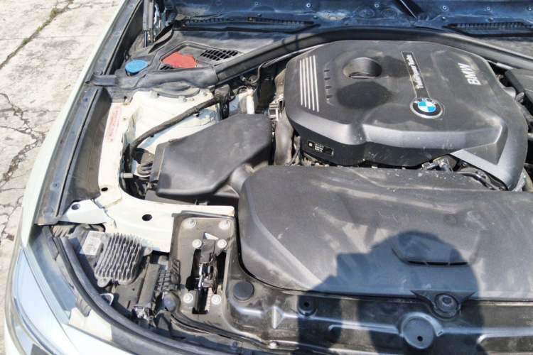 Used BMW 3 Series GT 2020 320i M Sport Night Edition Engine Bay Right