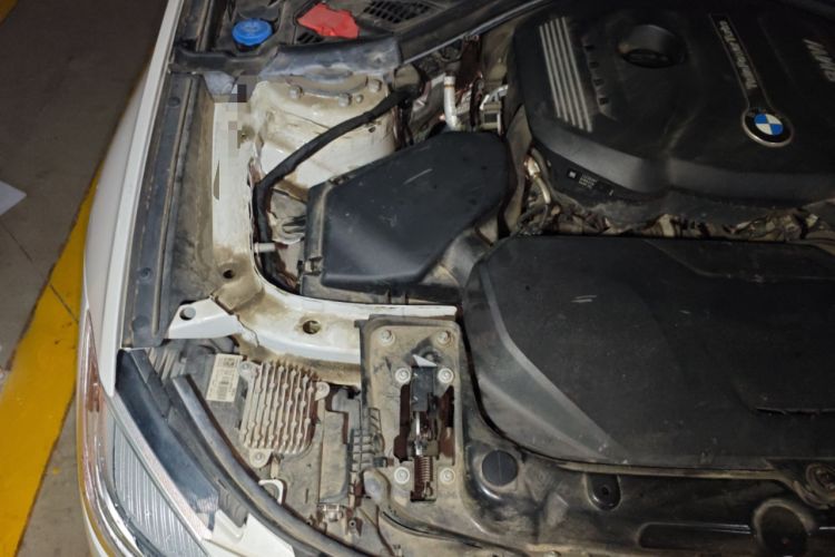 Used BMW 3 Series GT 2020 320i M Sport Package Engine Bay Right