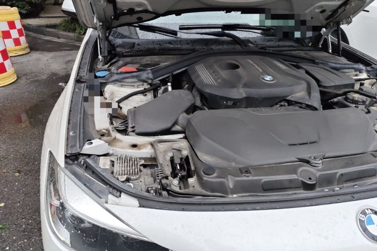 Used BMW 3 Series GT 2020 320i M Sport Package Engine Bay Right