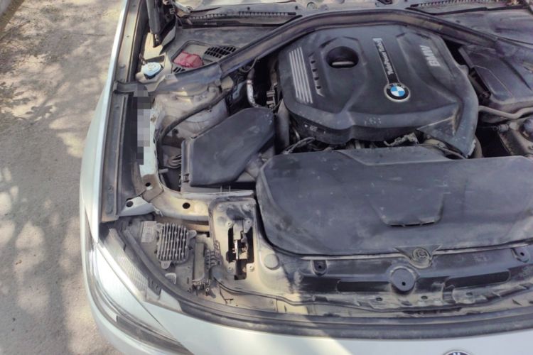 Used BMW 3 Series GT 2020 320i M Sport Package Engine Bay Right