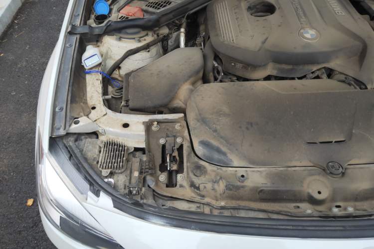 Used BMW 3 Series GT 2020 320i M Sport Package Engine Bay Right