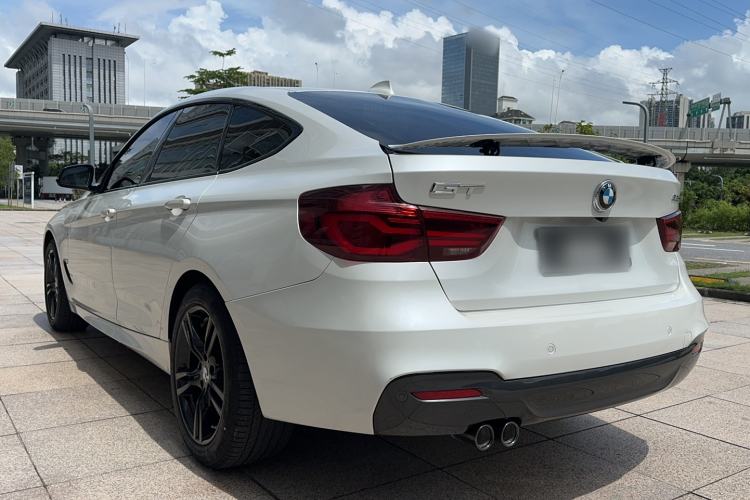 Used BMW 3 Series GT 2020 320i M Sport Night Edition Exterior 1