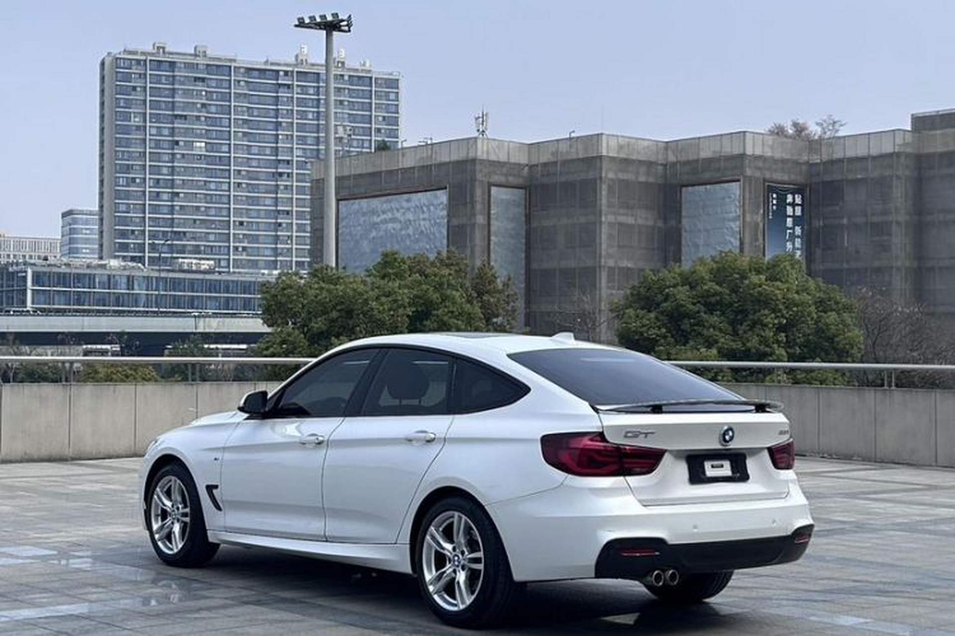 Used BMW 3 Series GT 2020 320i M Sport Package Exterior 2