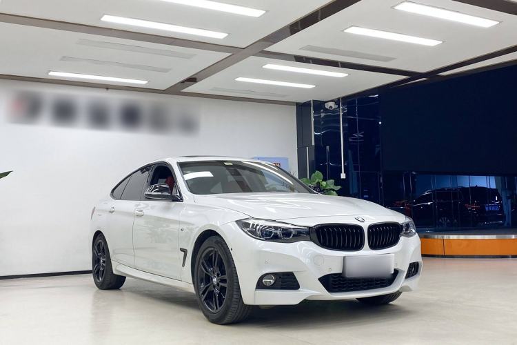 Used BMW 3 Series GT 2020 320i M Sport Night Edition Exterior 2