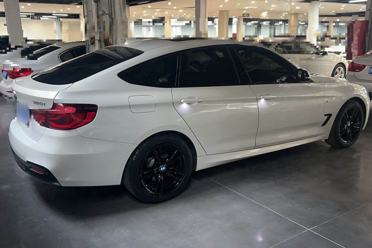 Used BMW 3 Series GT 2020 320i M Sport Night Edition Exterior 3