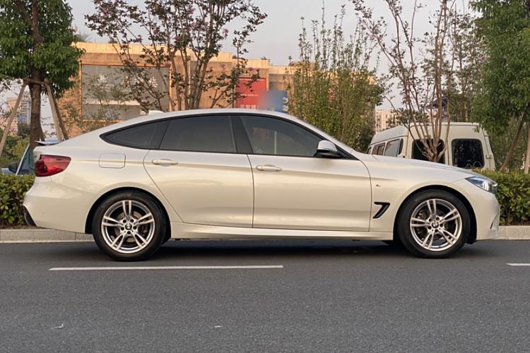Used BMW 3 Series GT 2020 320i M Sport Package Exterior 4