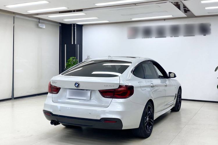 Used BMW 3 Series GT 2020 320i M Sport Night Edition Exterior 5