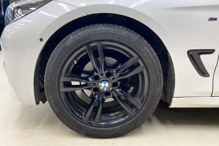 Used BMW 3 Series GT 2020 320i M Sport Night Edition Exterior 6