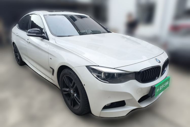 Used BMW 3 Series GT 2020 320i M Sport Night Edition Front Right 45 Deg
