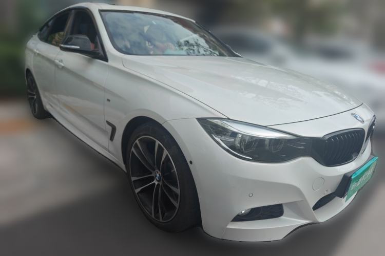 Used BMW 3 Series GT 2020 330i M Sport Night Edition Front Right 45 Deg