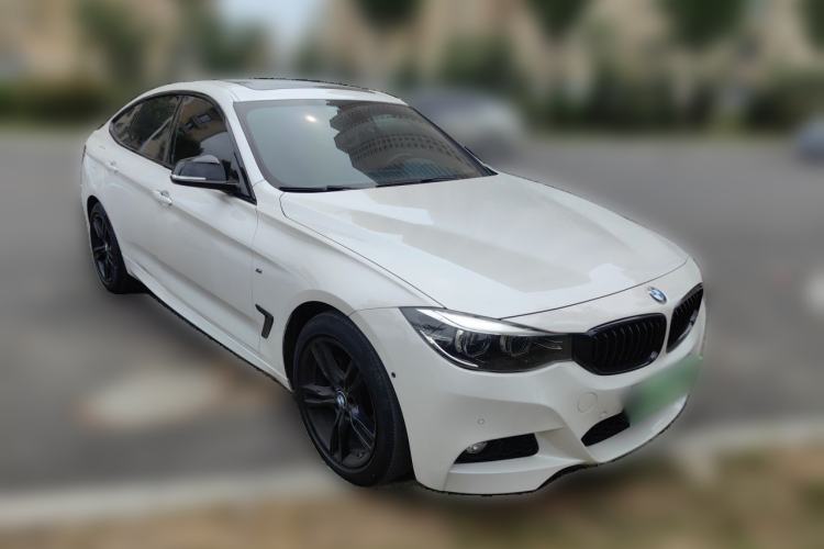 Used BMW 3 Series GT 2020 320i M Sport Night Edition Front Right 45 Deg