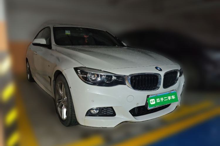 Used BMW 3 Series GT 2020 320i M Sport Package Front Right 45 Deg