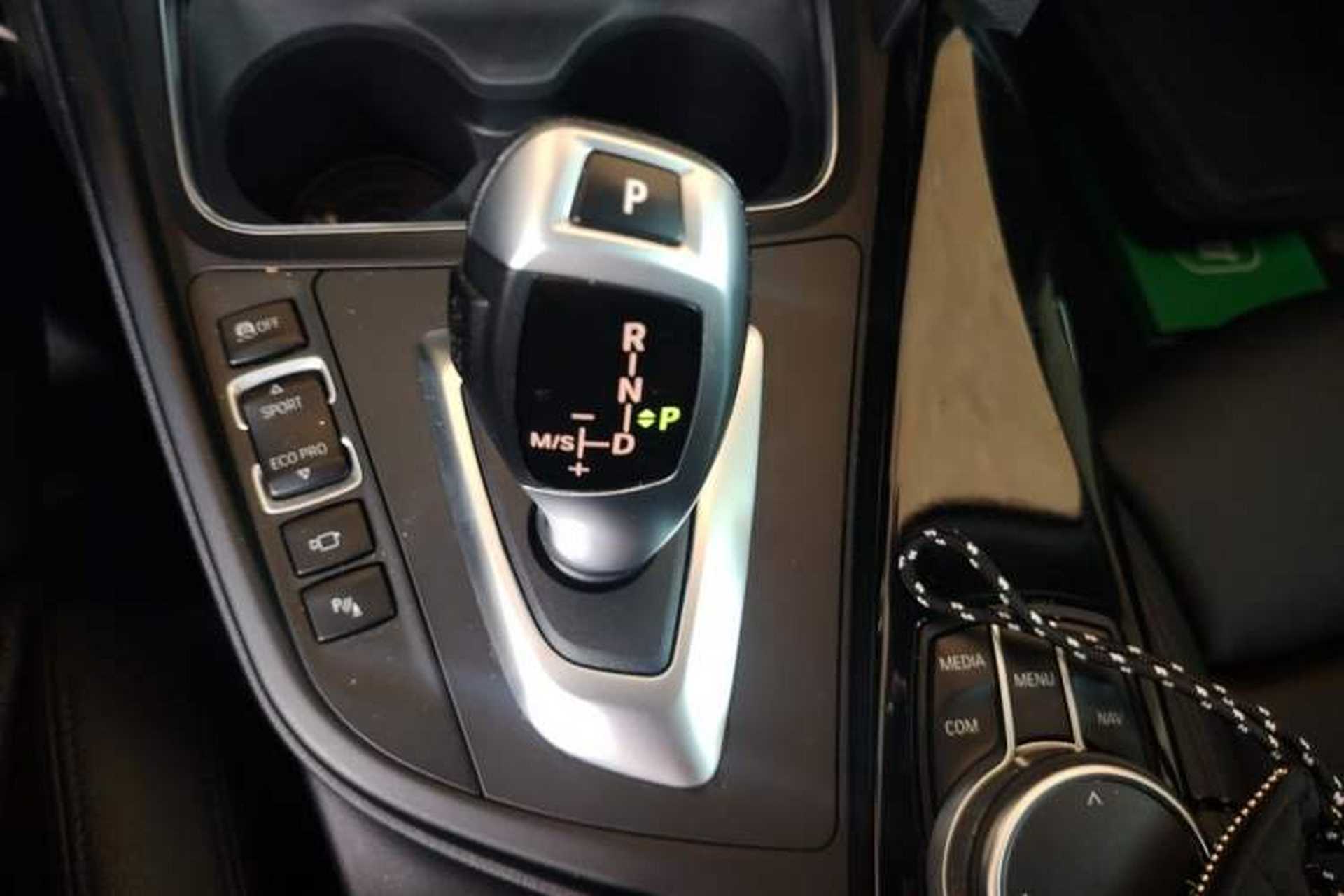 Used BMW 3 Series GT 2020 320i M Sport Package Gear Lever