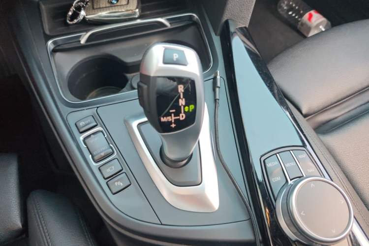 Used BMW 3 Series GT 2020 320i M Sport Package Gear Lever
