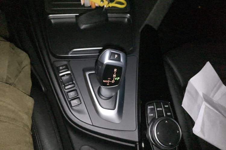 Used BMW 3 Series GT 2020 320i M Sport Package Gear Lever