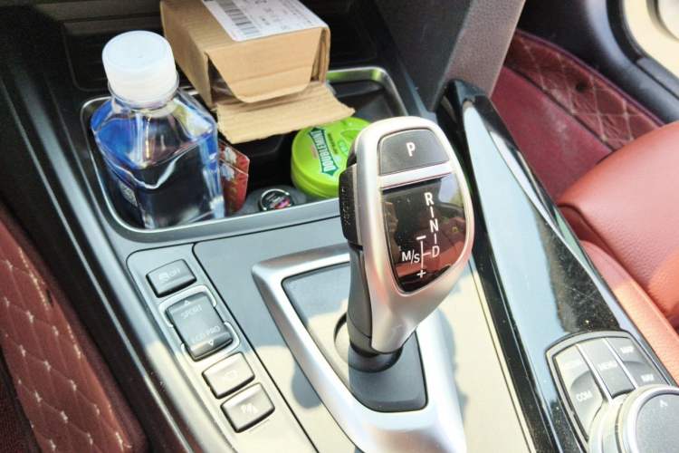 Used BMW 3 Series GT 2020 320i M Sport Night Edition Gear Lever