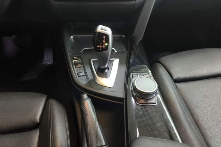Used BMW 3 Series GT 2020 320i M Sport Package Gear Lever