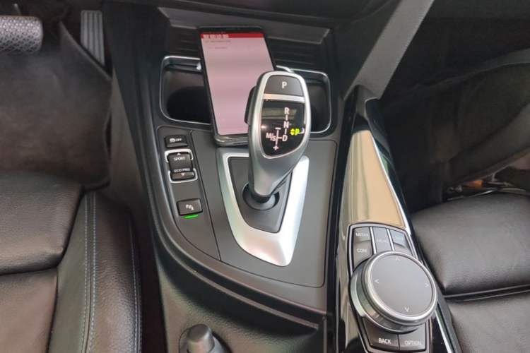 Used BMW 3 Series GT 2020 320i M Sport Package Gear Lever