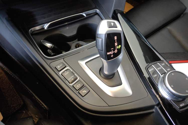Used BMW 3 Series GT 2020 320i M Sport Package Gear Lever