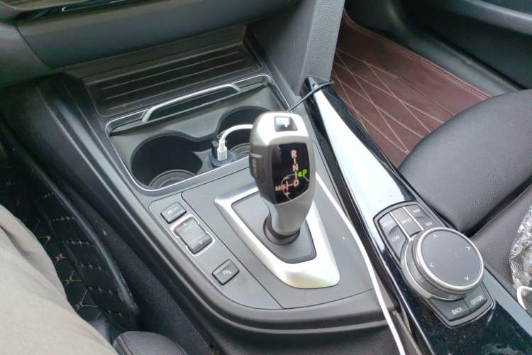 Used BMW 3 Series GT 2020 320i M Sport Package Gear Lever