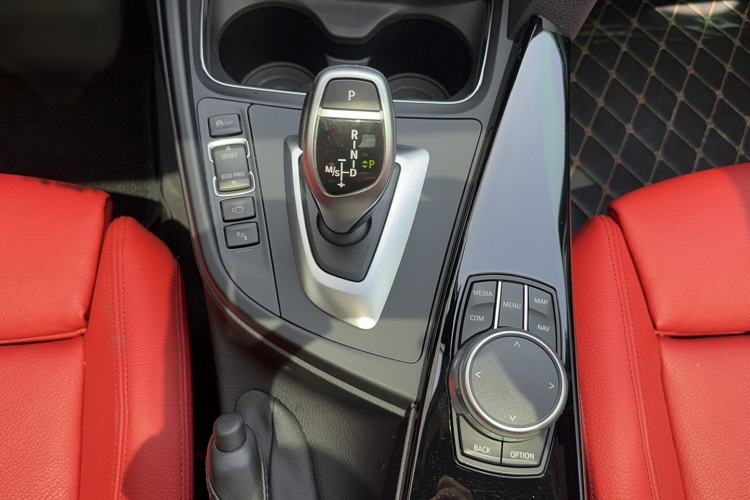 Used BMW 3 Series GT 2020 320i M Sport Night Edition Gear Lever