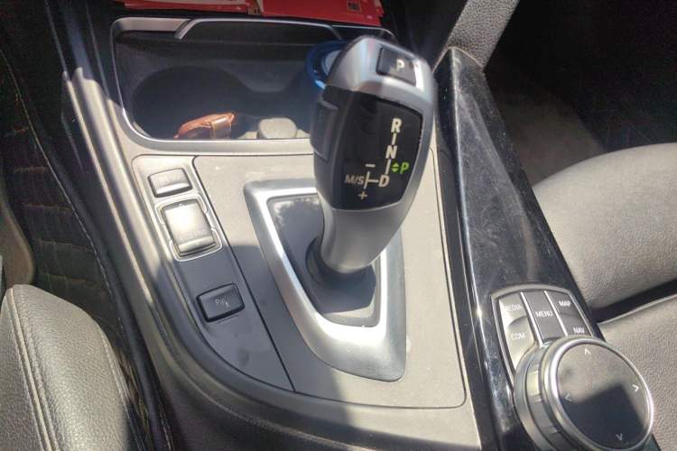 Used BMW 3 Series GT 2020 320i M Sport Package Gear Lever