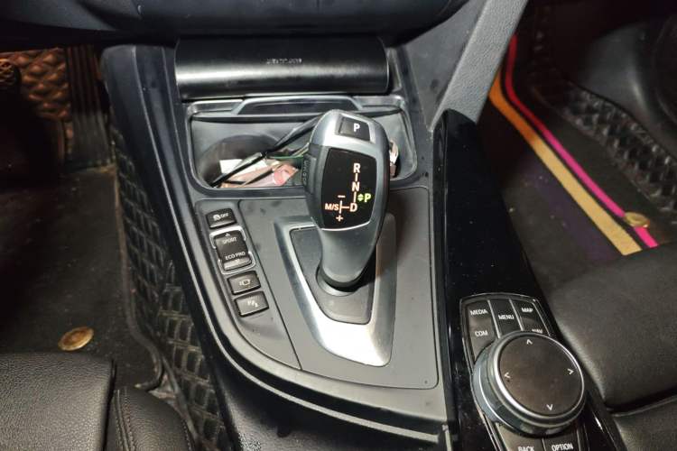 Used BMW 3 Series GT 2020 320i M Sport Package Gear Lever