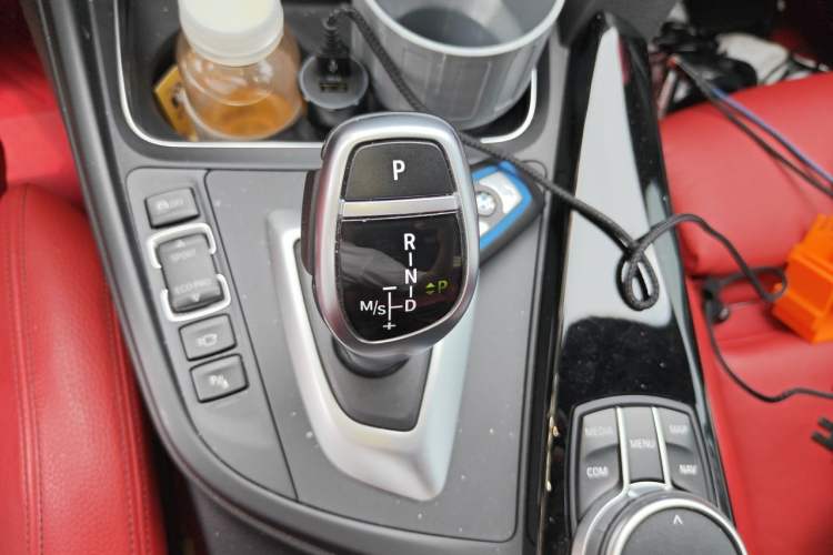 Used BMW 3 Series GT 2020 320i M Sport Night Edition Gear Lever