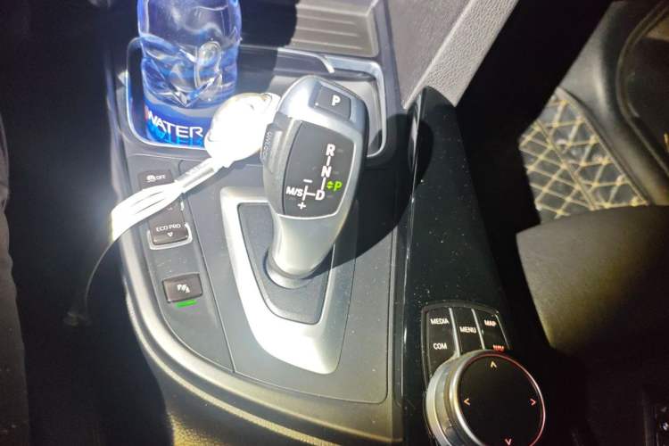 Used BMW 3 Series GT 2020 320i M Sport Package Gear Lever