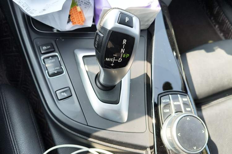 Used BMW 3 Series GT 2020 320i M Sport Package Gear Lever