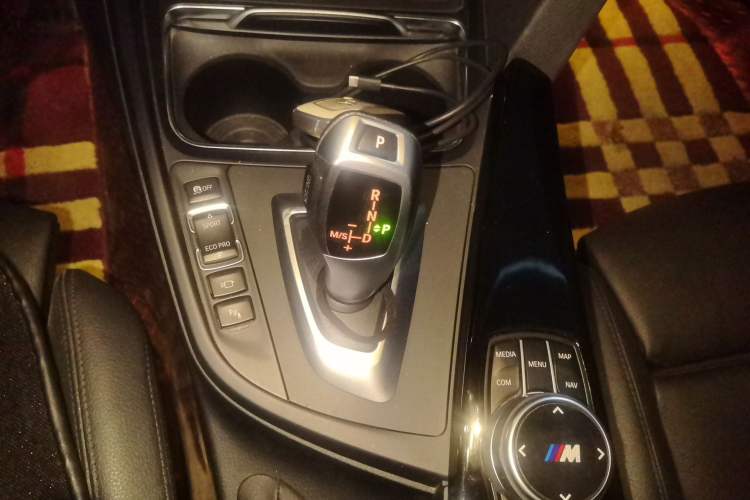 Used BMW 3 Series GT 2020 320i M Sport Package Gear Lever