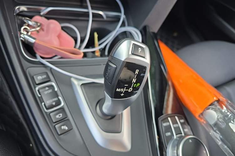 Used BMW 3 Series GT 2020 320i M Sport Package Gear Lever