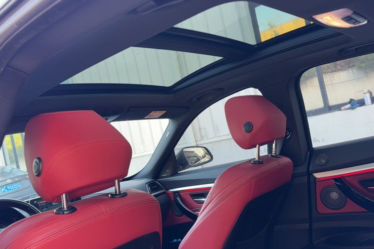 Used BMW 3 Series GT 2020 320i M Sport Night Edition Headliner