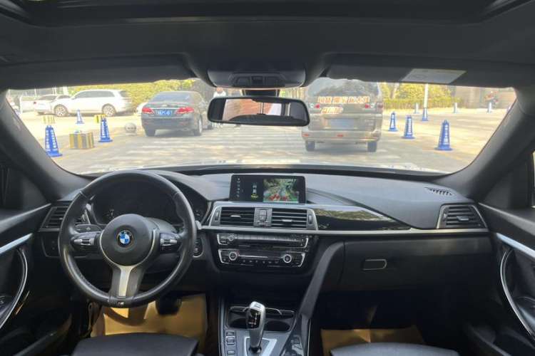 Used BMW 3 Series GT 2020 320i M Sport Package Interior 1