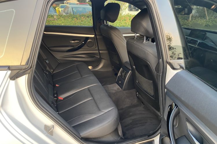 Used BMW 3 Series GT 2020 320i M Sport Package Interior 10