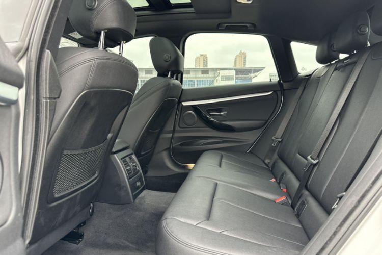 Used BMW 3 Series GT 2020 320i M Sport Package Interior 12