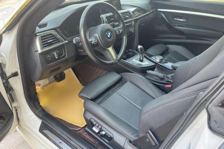 Used BMW 3 Series GT 2020 320i M Sport Package Interior 2