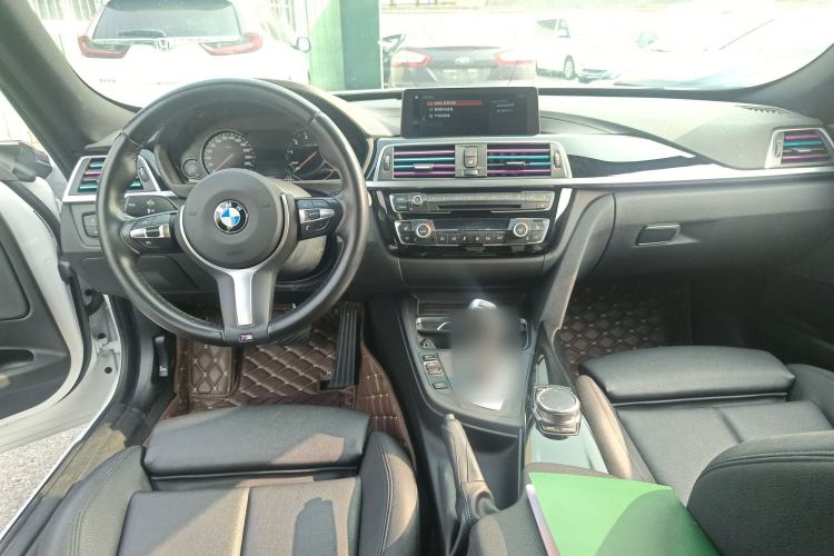 Used BMW 3 Series GT 2020 320i M Sport Package Interior 2