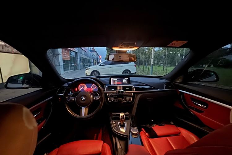 Used BMW 3 Series GT 2020 320i M Sport Night Edition Interior 3