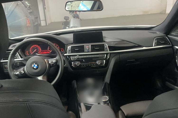 Used BMW 3 Series GT 2020 320i M Sport Package Interior 3