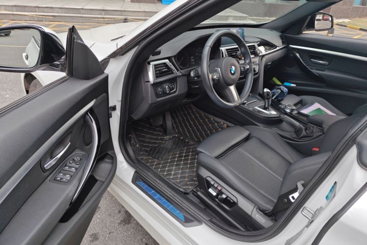 Used BMW 3 Series GT 2020 320i M Sport Package Interior 3
