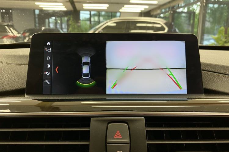 Used BMW 3 Series GT 2020 320i M Sport Night Edition Interior 4