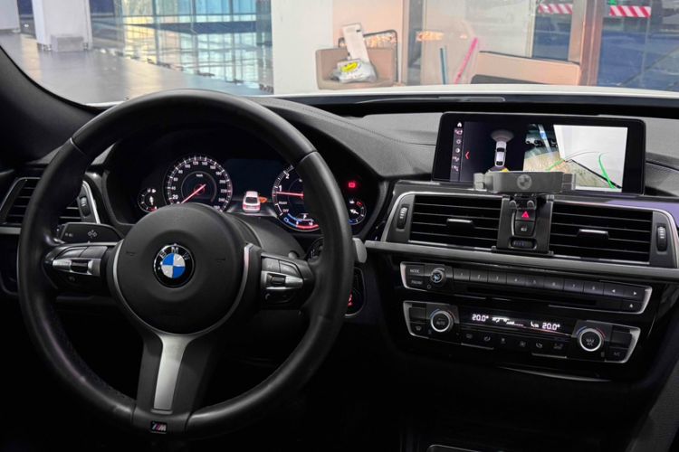 Used BMW 3 Series GT 2020 320i M Sport Package Interior 5