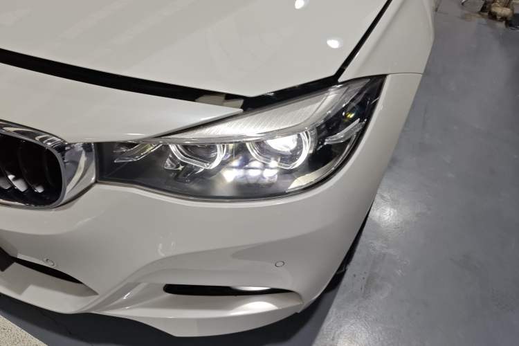Used BMW 3 Series GT 2020 320i M Sport Package Left Front Headlight
