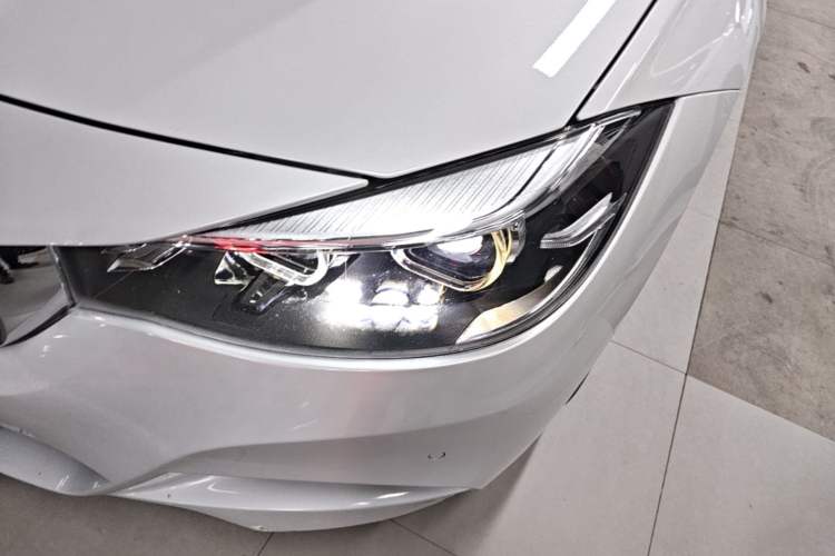 Used BMW 3 Series GT 2020 320i M Sport Package Left Front Headlight